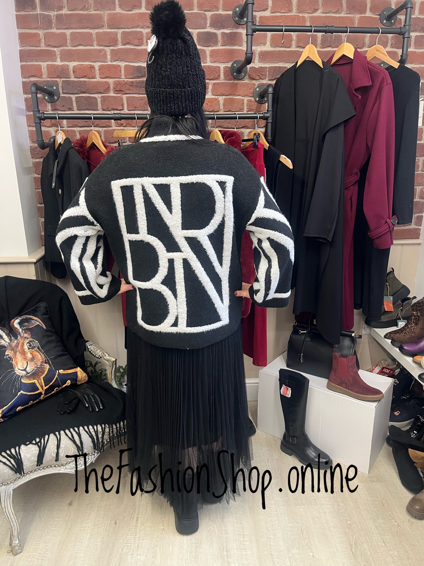 Tessa abstract wool mix slogan jumper sizes 10-12, 14-16 and 18-20