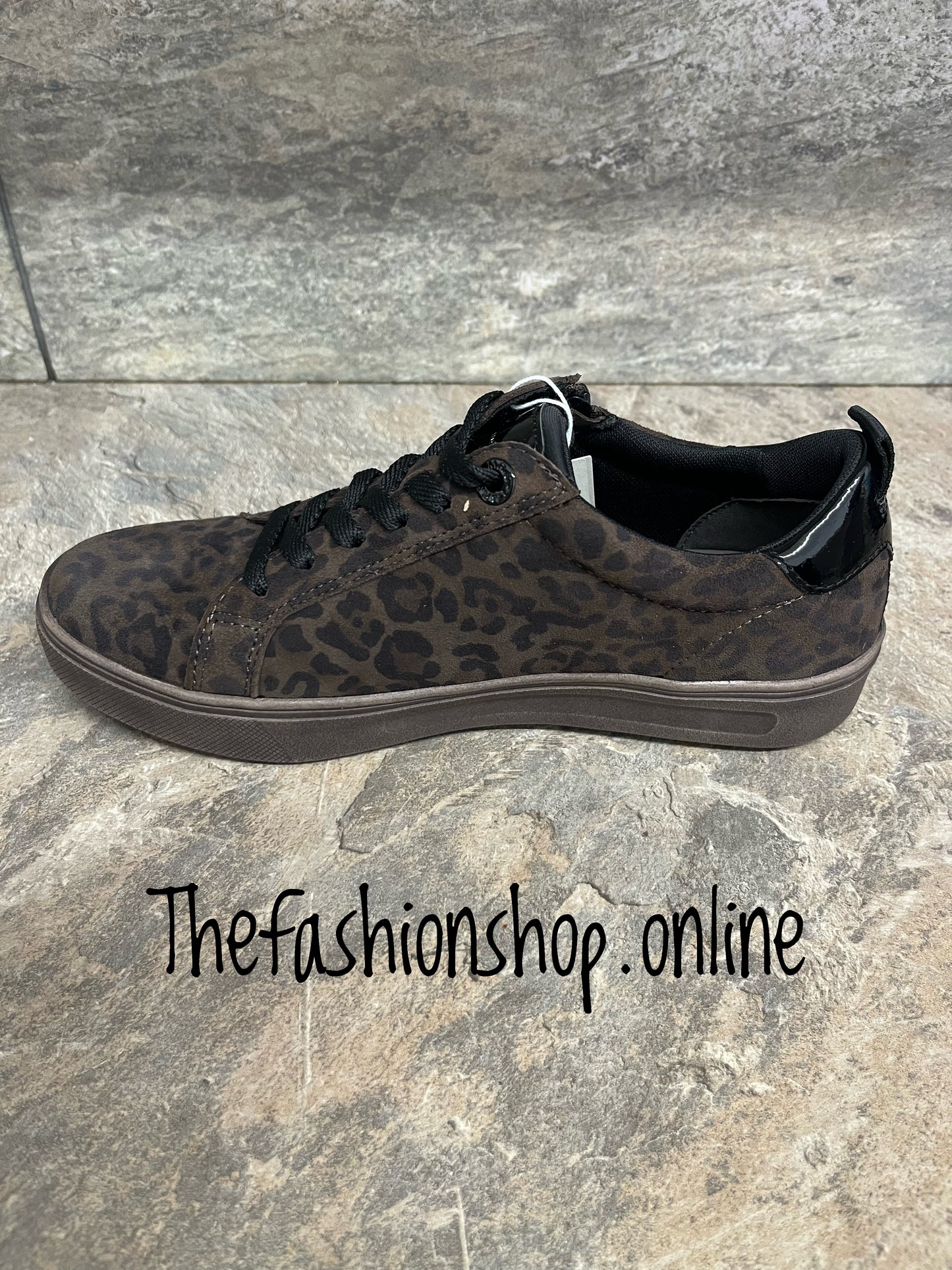 Tamaris dark leopard suede wide fit trainers sizes 4-8 (37-41)