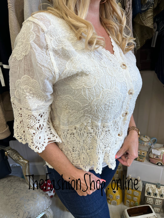 Sienna cream lace blouse 8-14