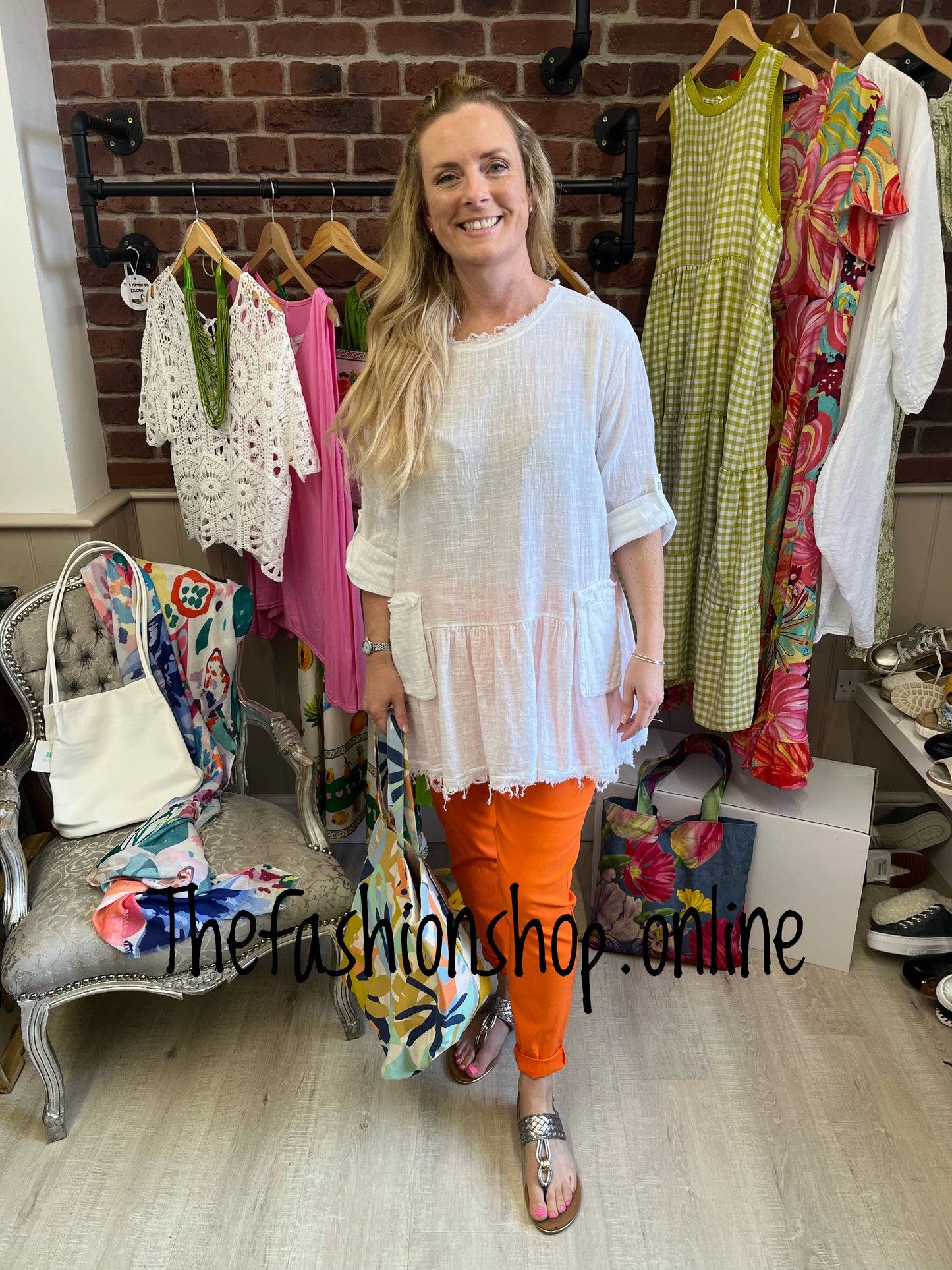 White frayed edge frill hem top 10-14