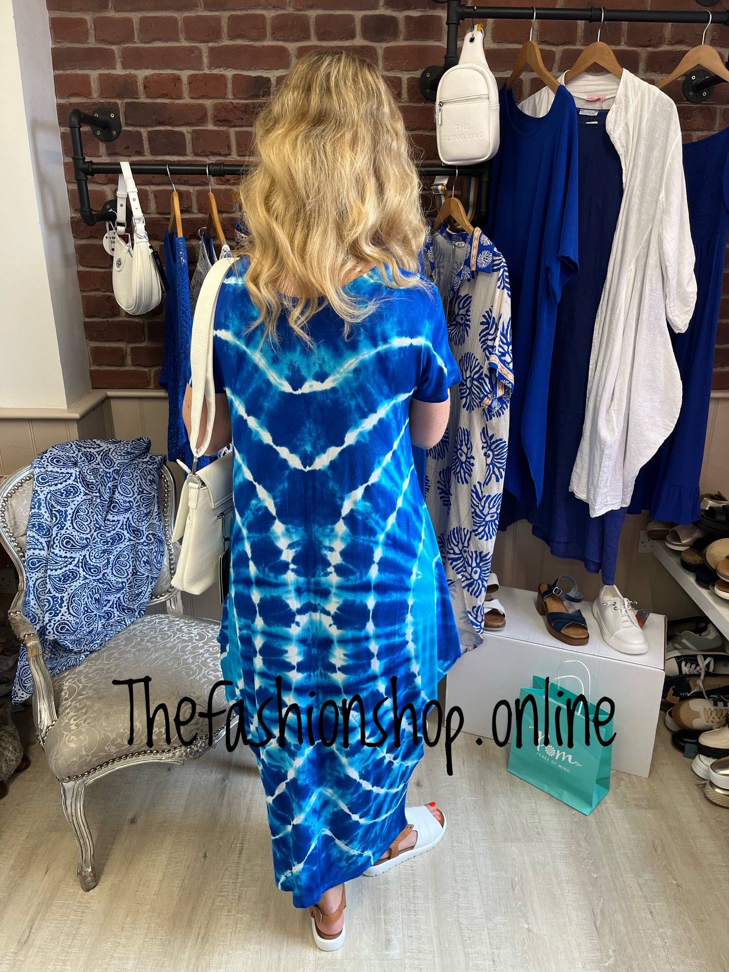 Sophia royal blue tie dye cap sleeve magic dress 12-20