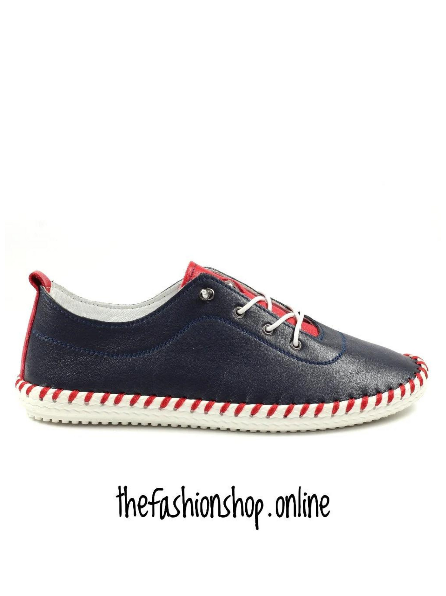 Lunar Sandown navy leather plimsoll 4-8