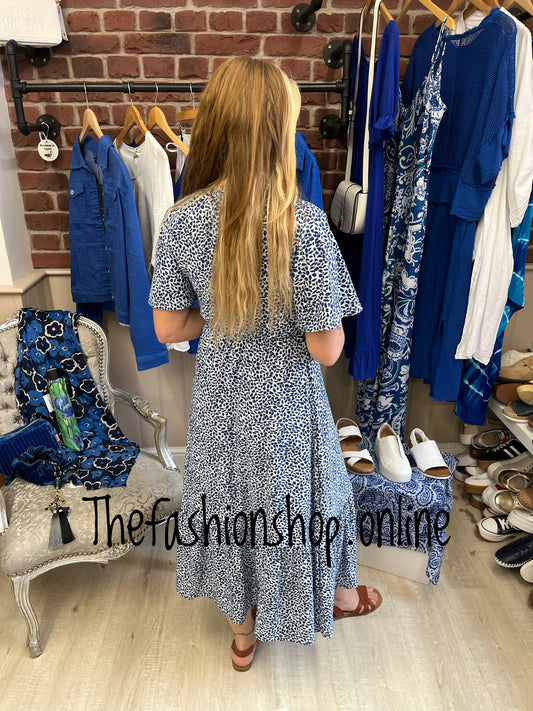 Lydia blue ditsy leaf print midi dress sizes 8-10, 12-14 and 16