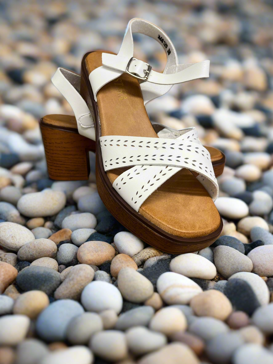 Sandy white block heel sandal sizes 3-8 (36-41)