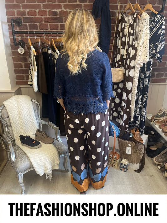 Sienna navy lace blouse 8-16