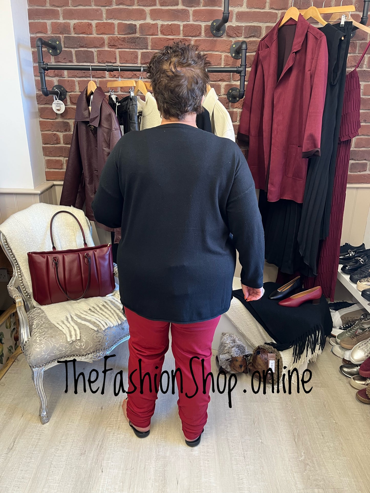 Madison black fine knit jumper 12-20