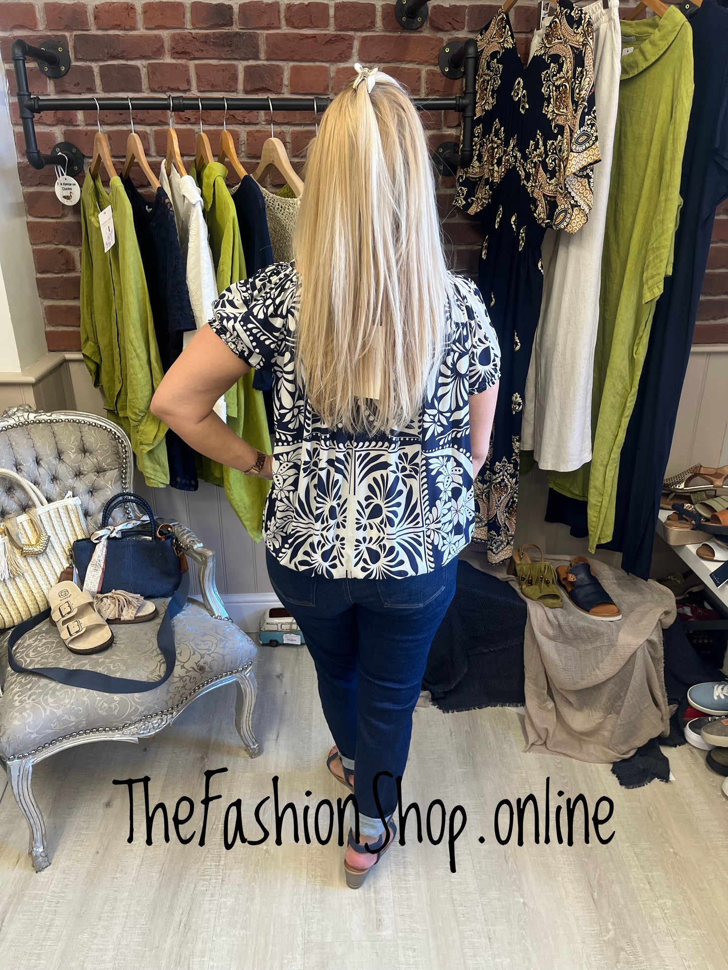 Zoe navy and cream gypsy top 8-16