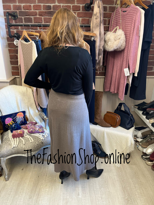 Erika taupe ribbed knitted skirt 8-14