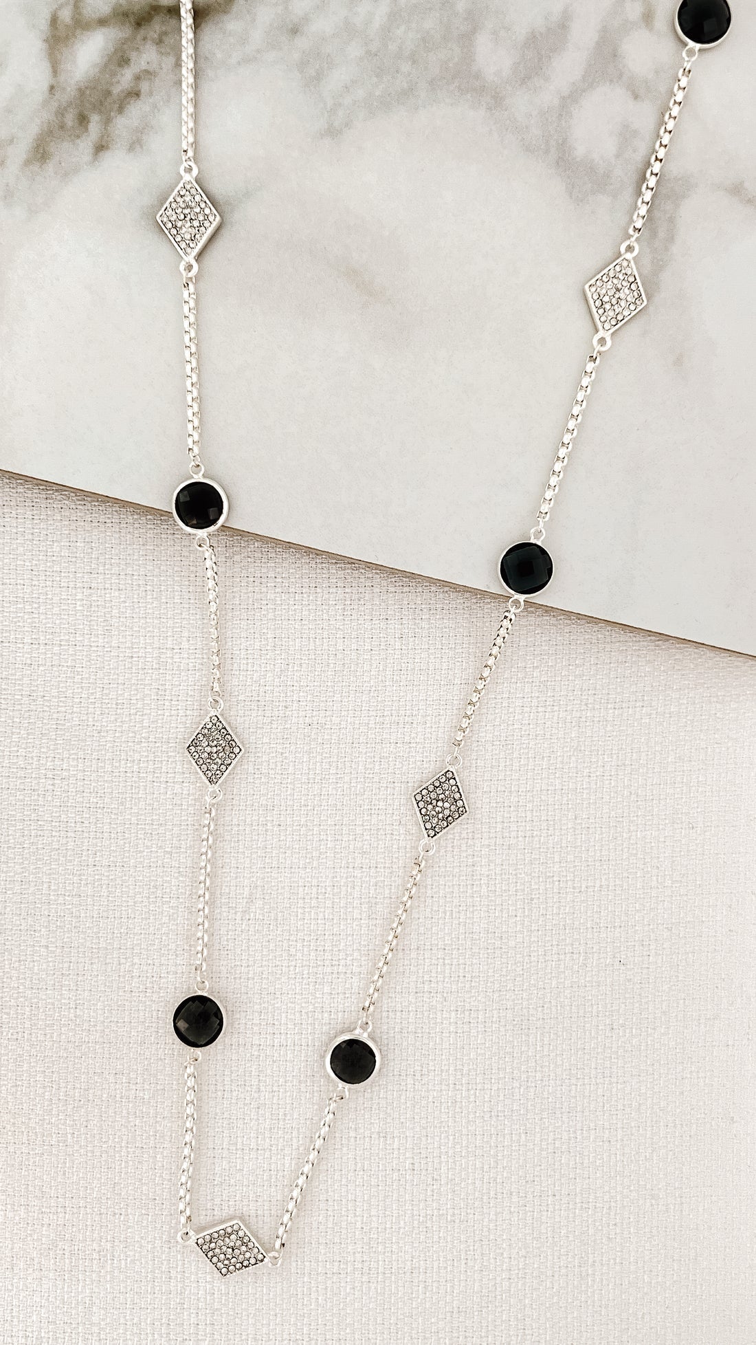 Envy crystal and grey stones long necklace