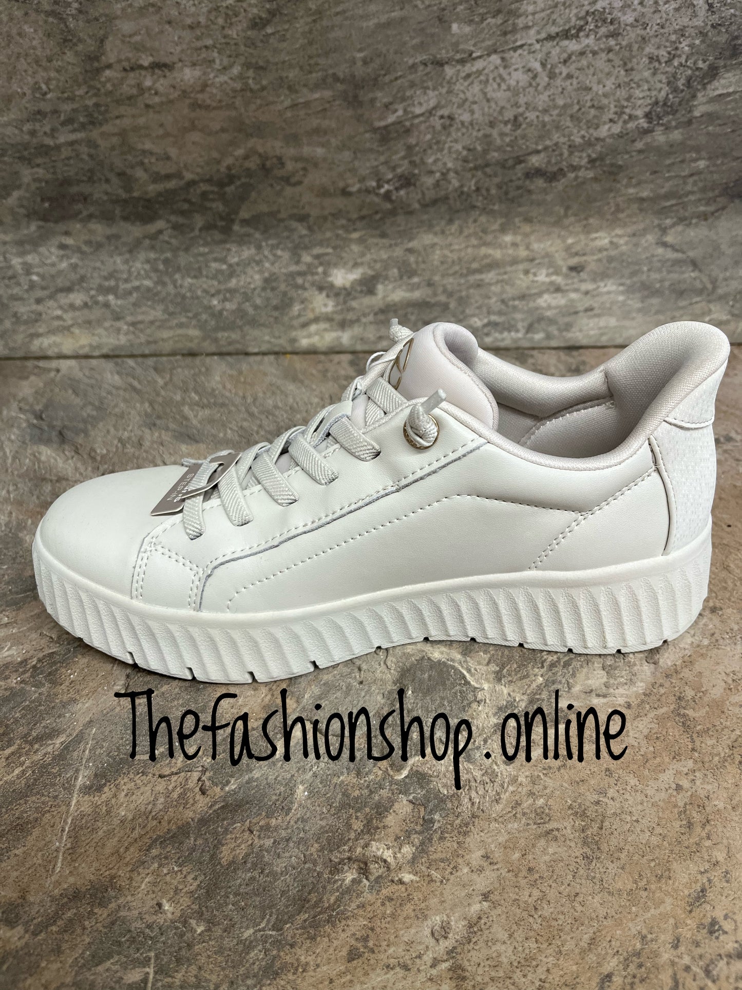Tamaris off white wide fit step in trainers sizes 4-9 (37-42)