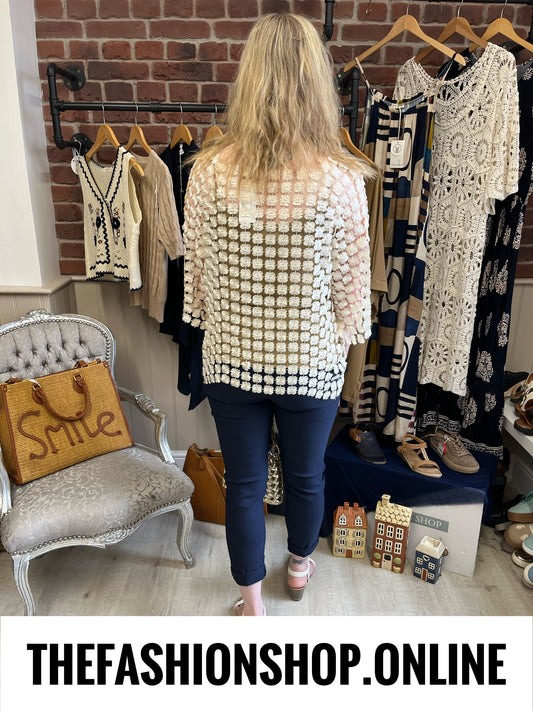 Aurora Cream daisy layering top 10-18