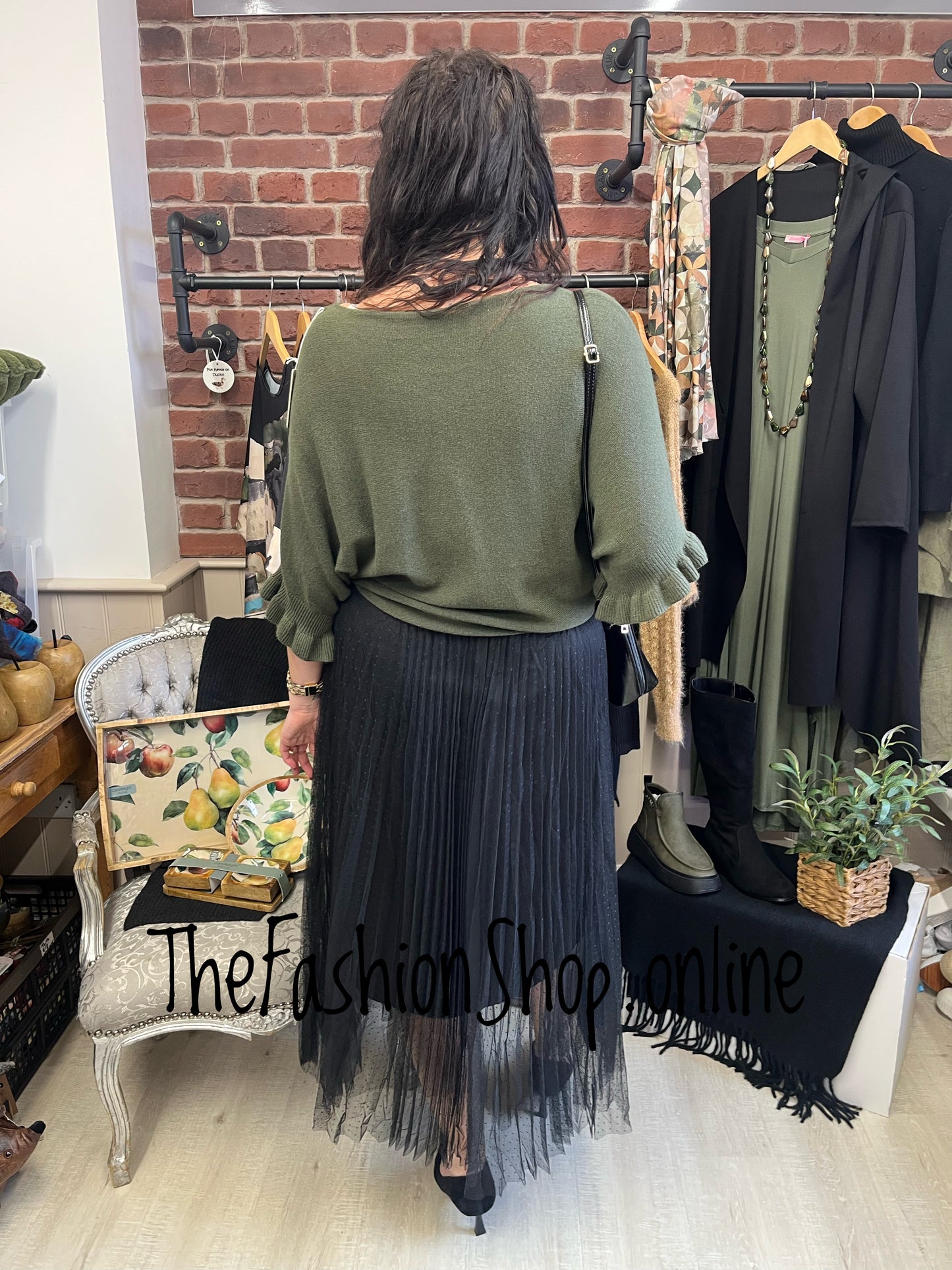 Cassie Black Lace Pleated Skirt 8-16