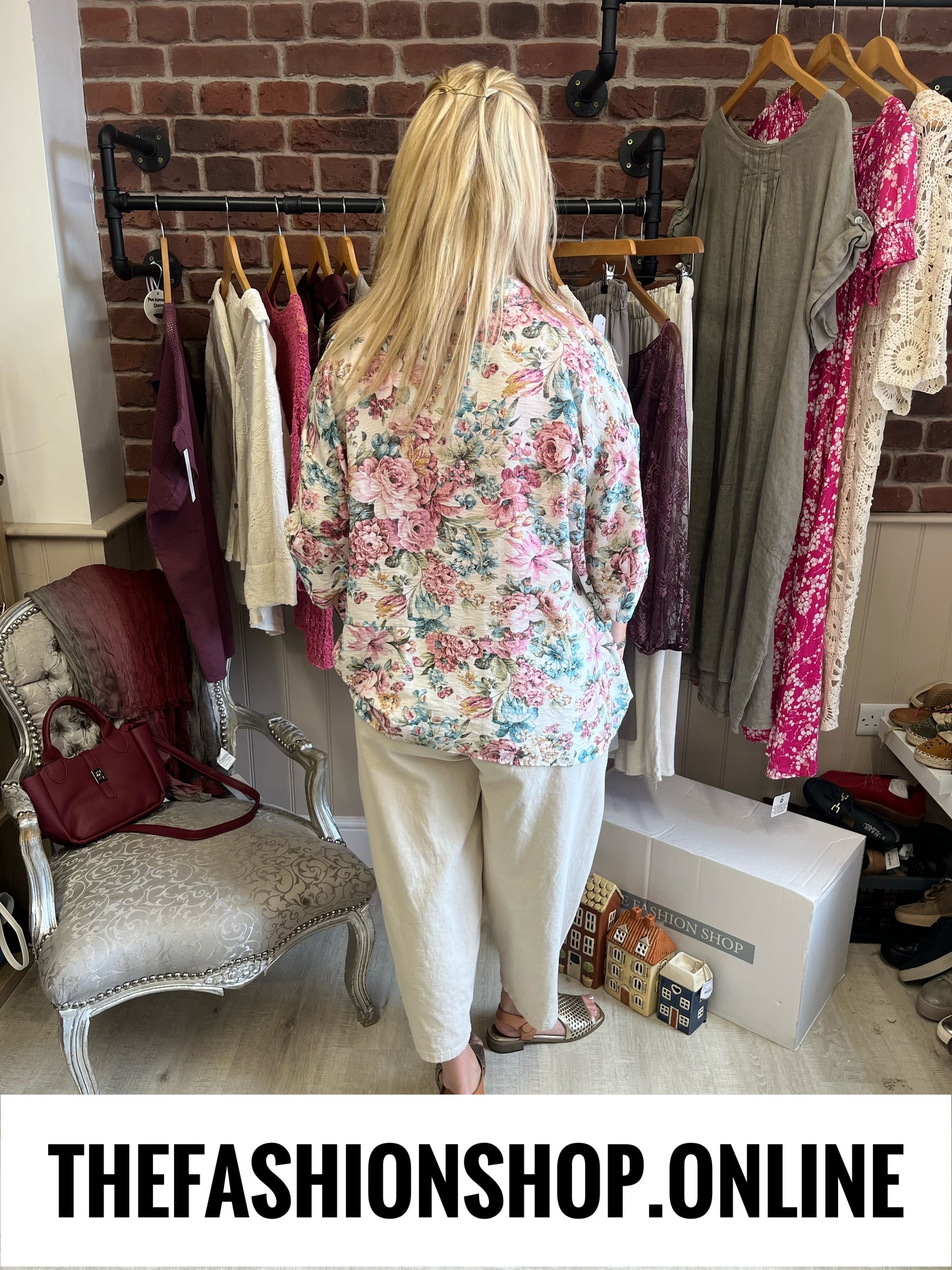 Trinny pink floral tapestry blouse 12-20