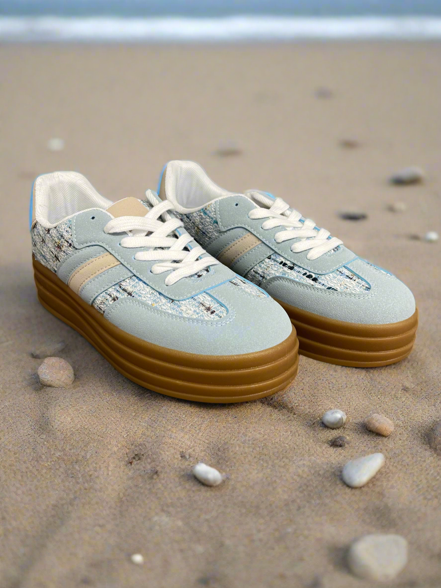 Blue boucle flecked trainers sizes 3-8 (36-41)