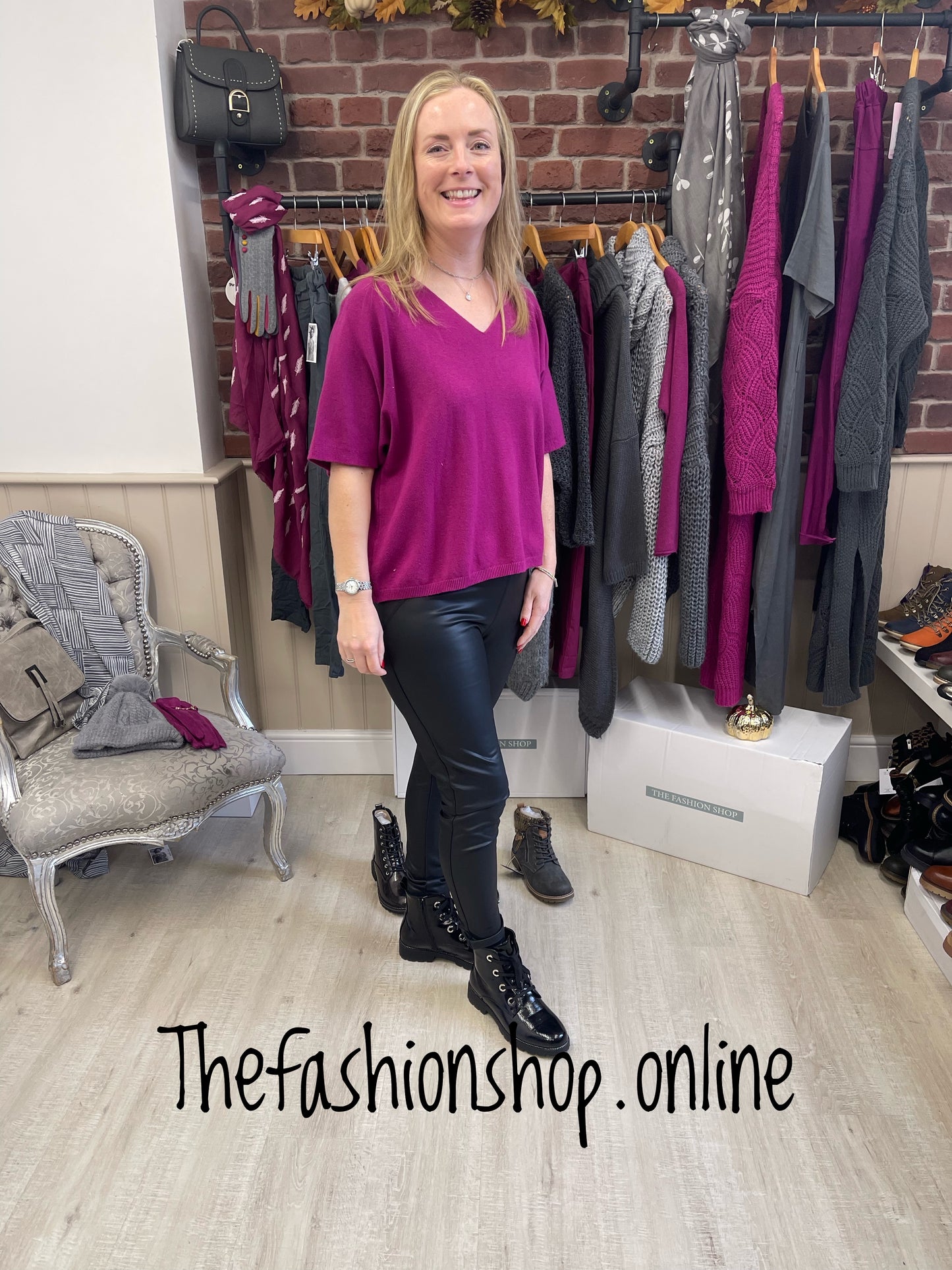 Magenta fine knit short sleeve top 12-18