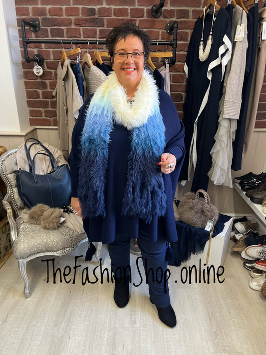 Navy ombre fluffy scarf