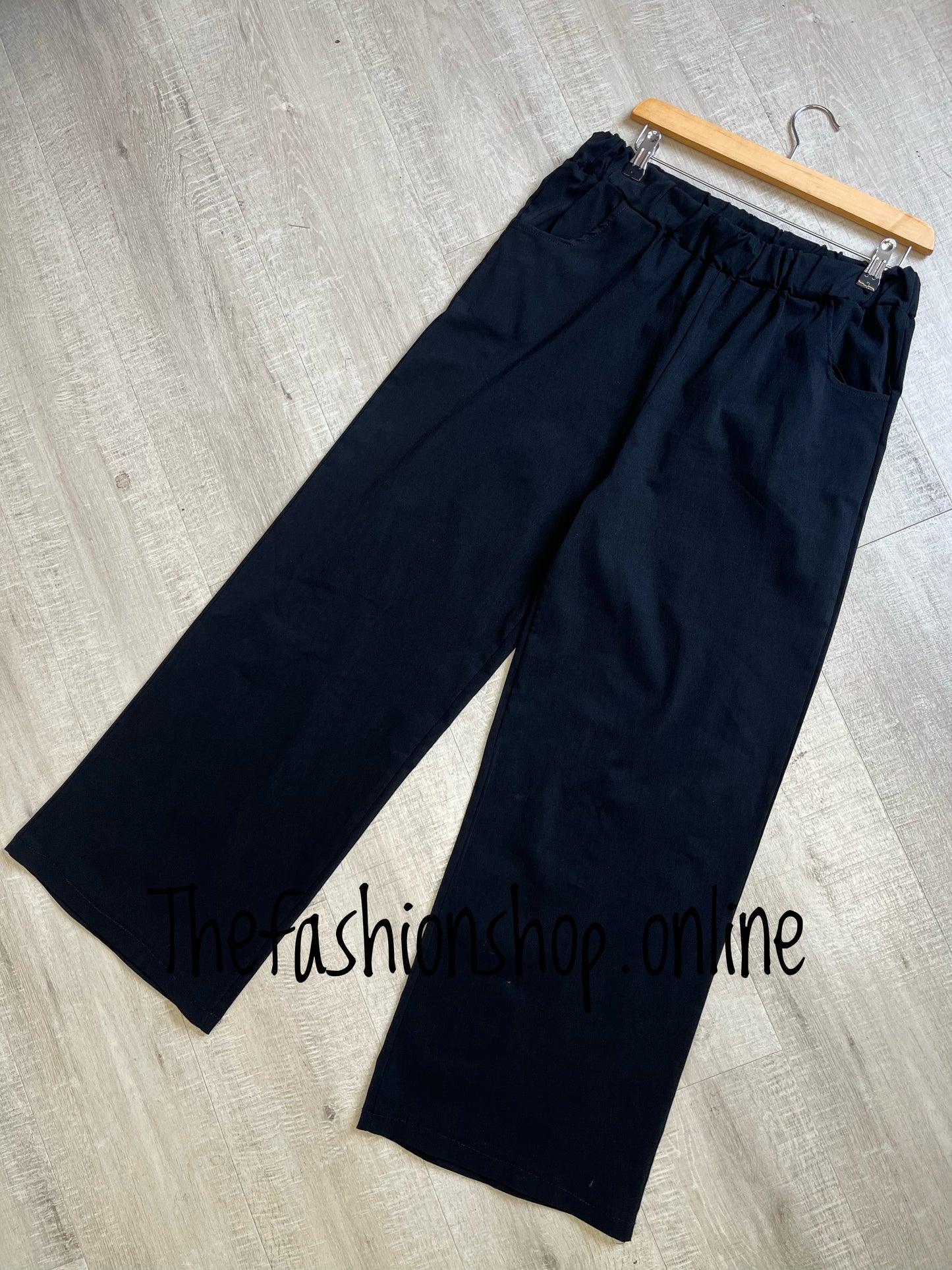 Black classic magic wide leg trousers 16-20