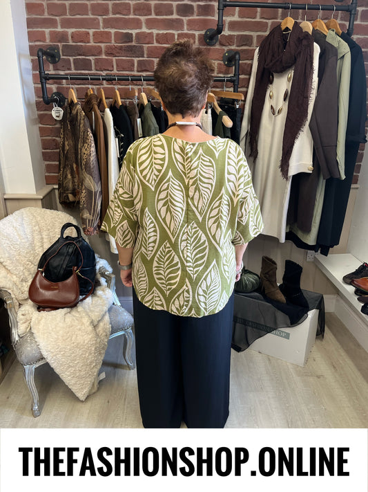 Nancy olive leaf print button top 14-20