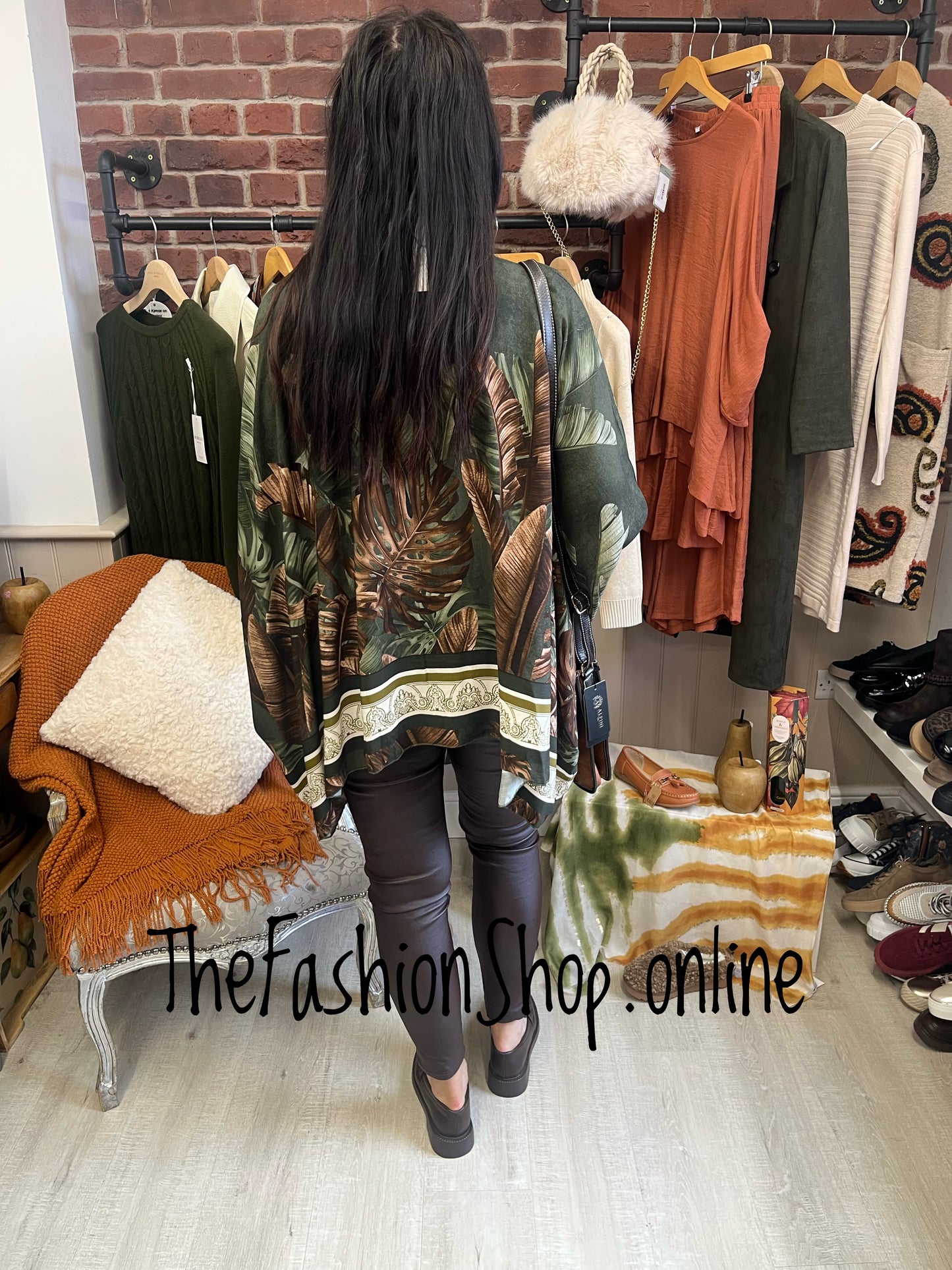 Kara khaki dipped hem leaf shirt 8-18