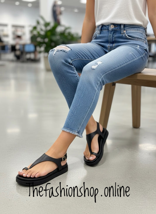 Elle Sport black toe post sandals sizes 4-8 (37-41)