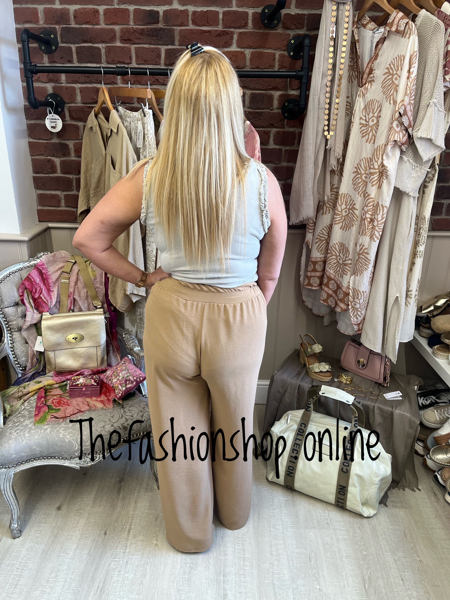 Sandy camel wide leg trousers 8-14