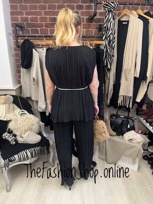 Hermione black pleated trouser set 10-18