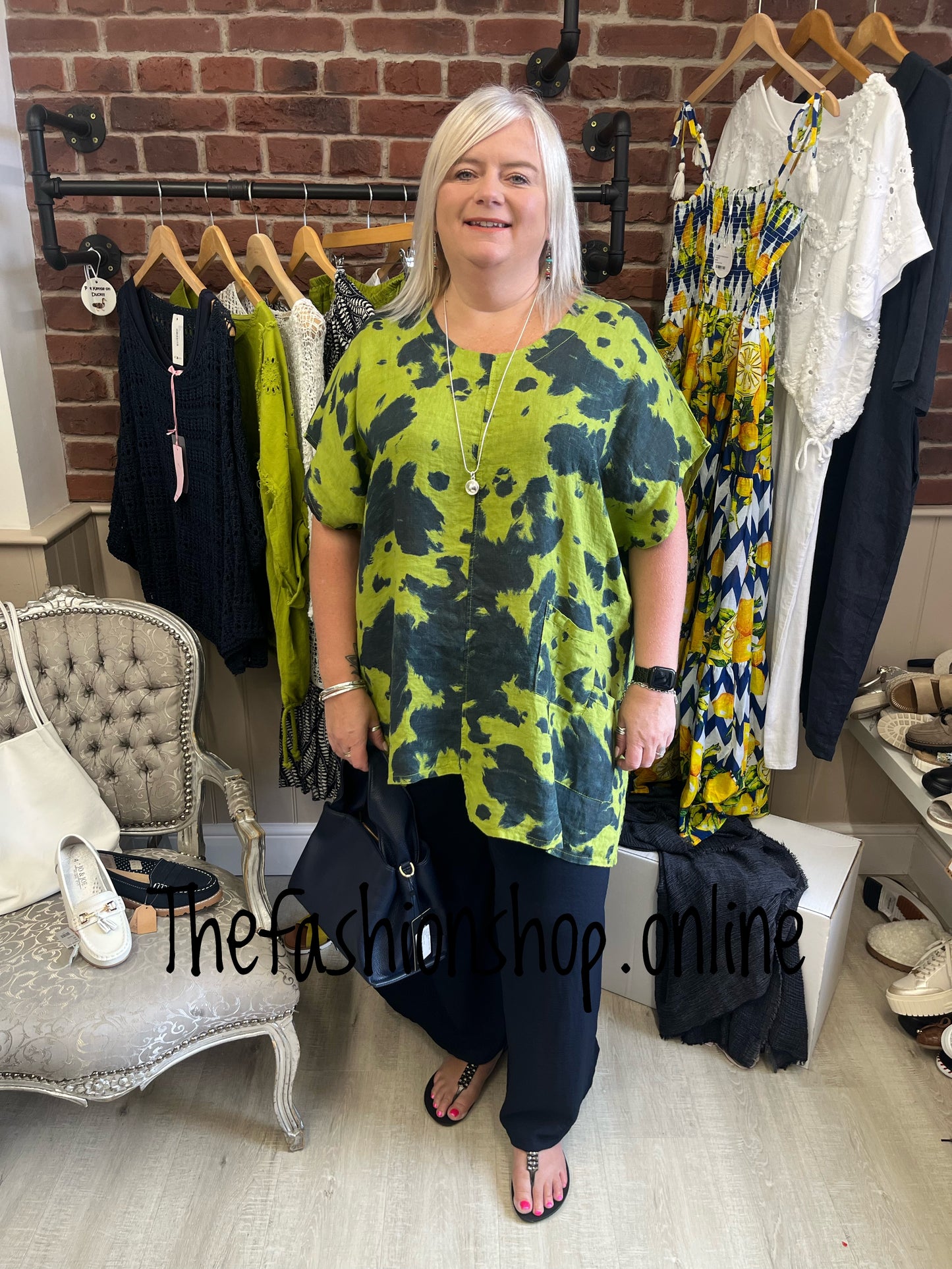 Ruby olive and navy linen top 18-24