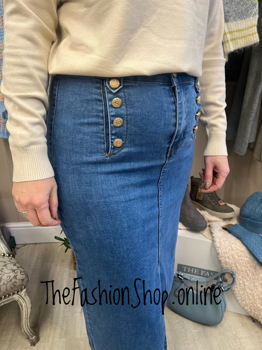 Freya denim button skirt sizes 8-16