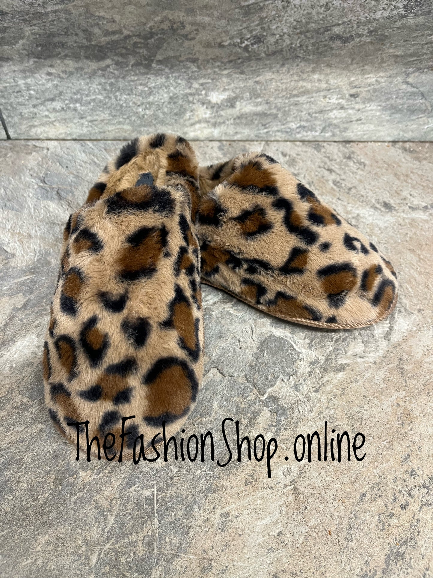 Jo & Joe Callie leopard print slippers sizes 3-8