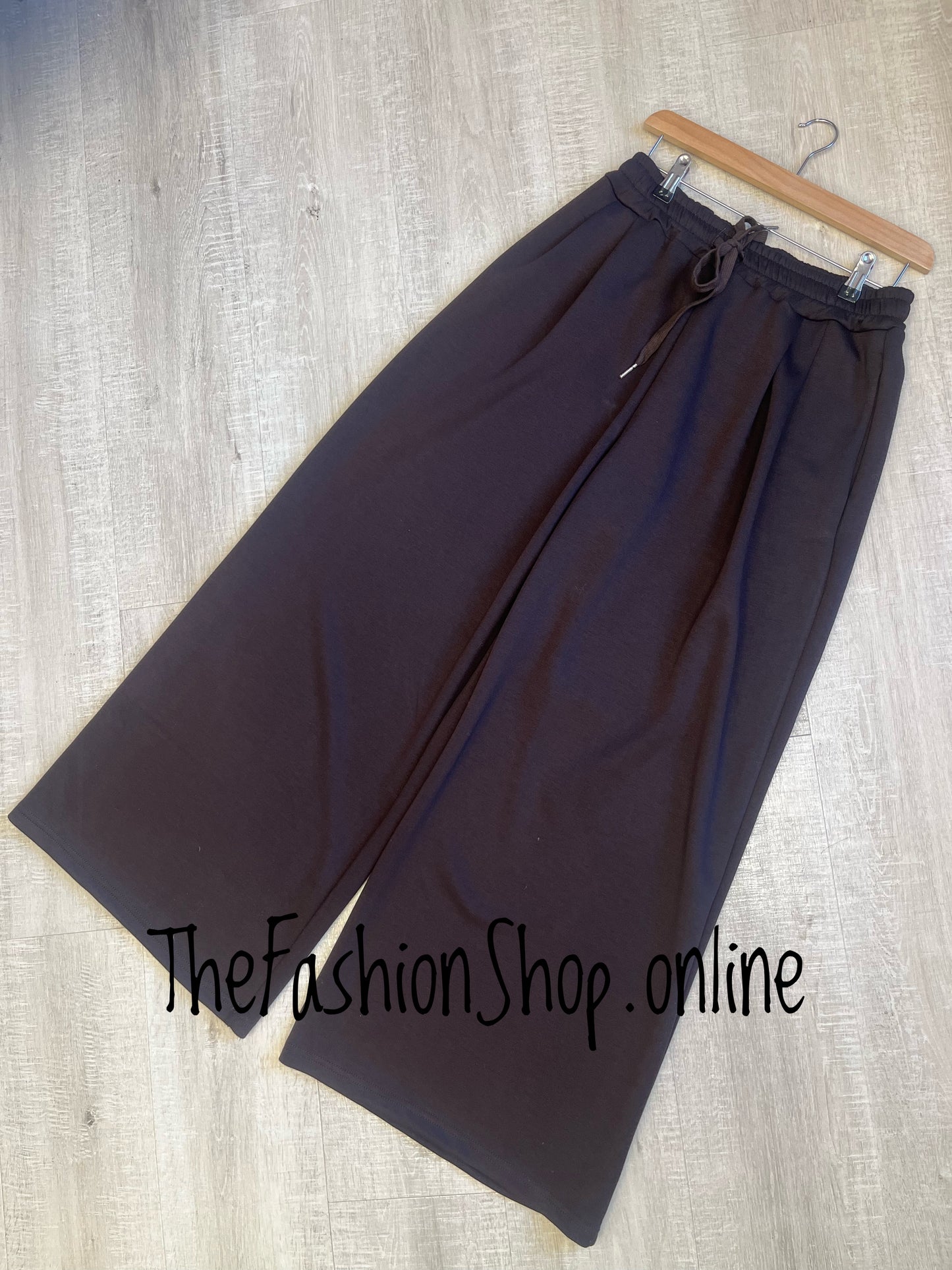 Robyn brown wide leg trousers 10-16