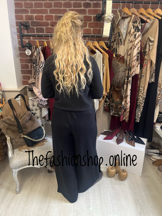Robyn black wide leg trousers 10-16