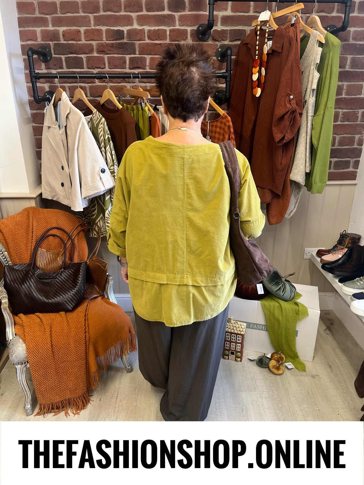 Rosa olive needle cord button top 16-22