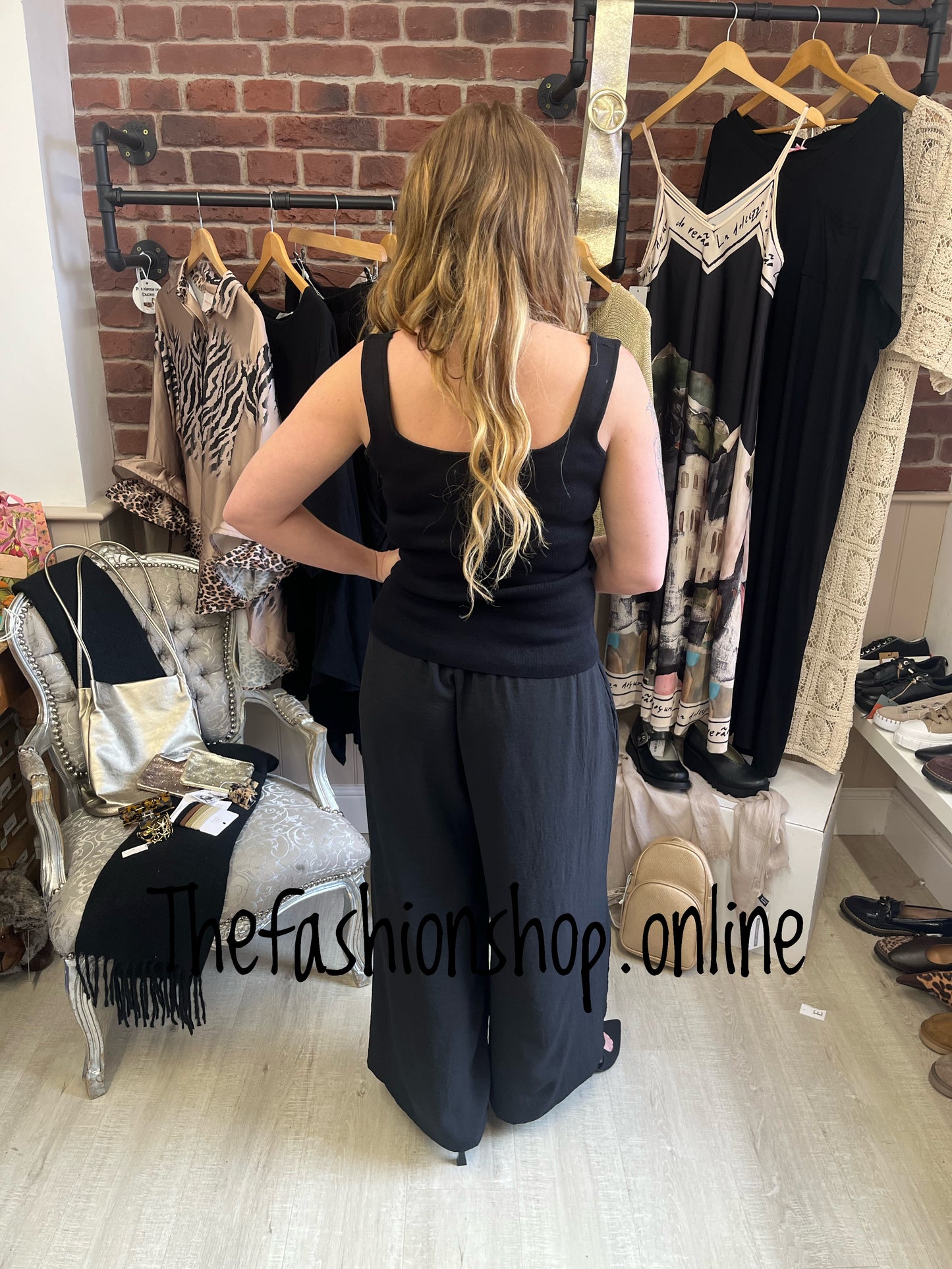 Christa black knitted vest 8-12