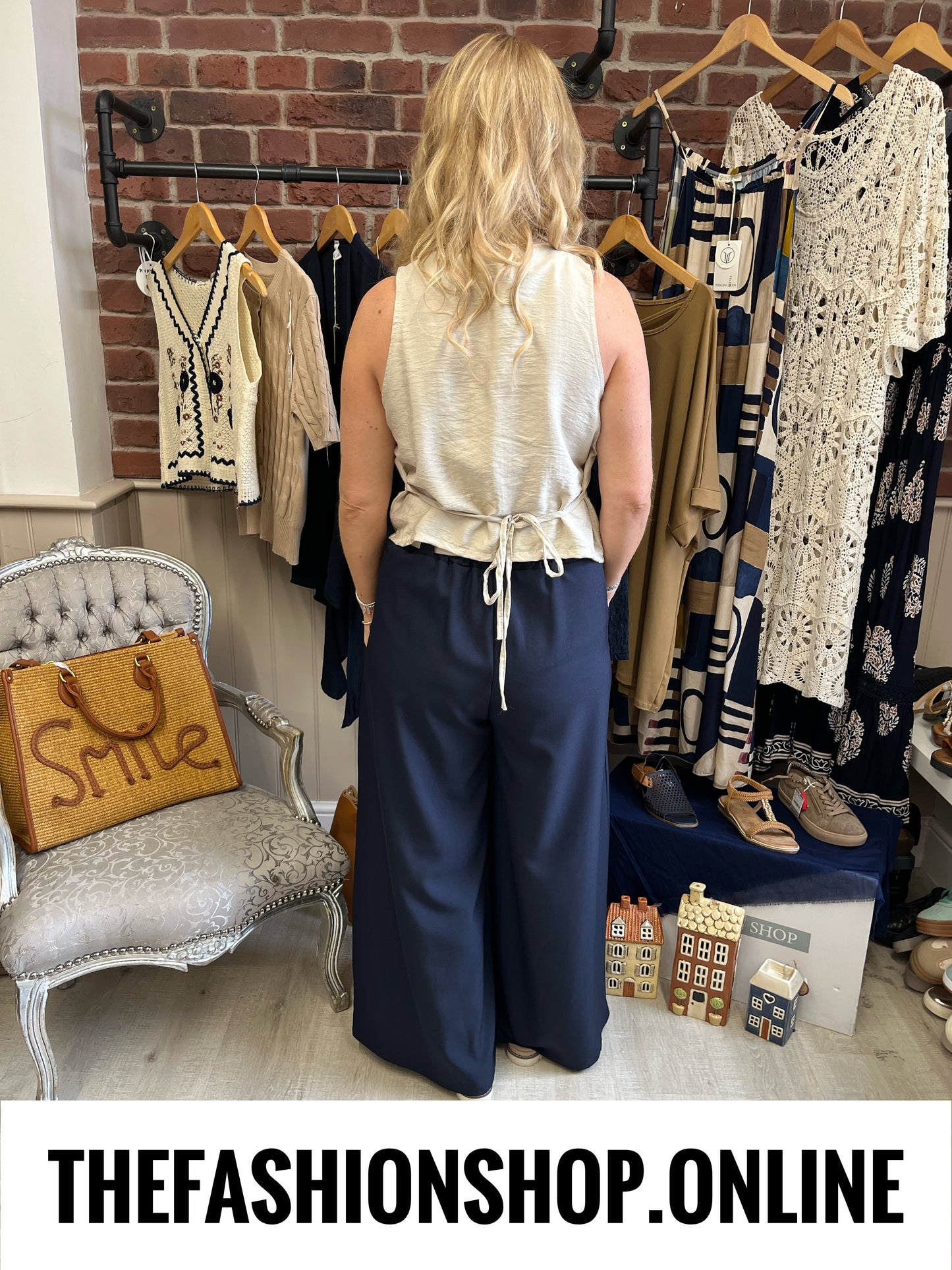 Sylvia beige sleeveless top 8-12