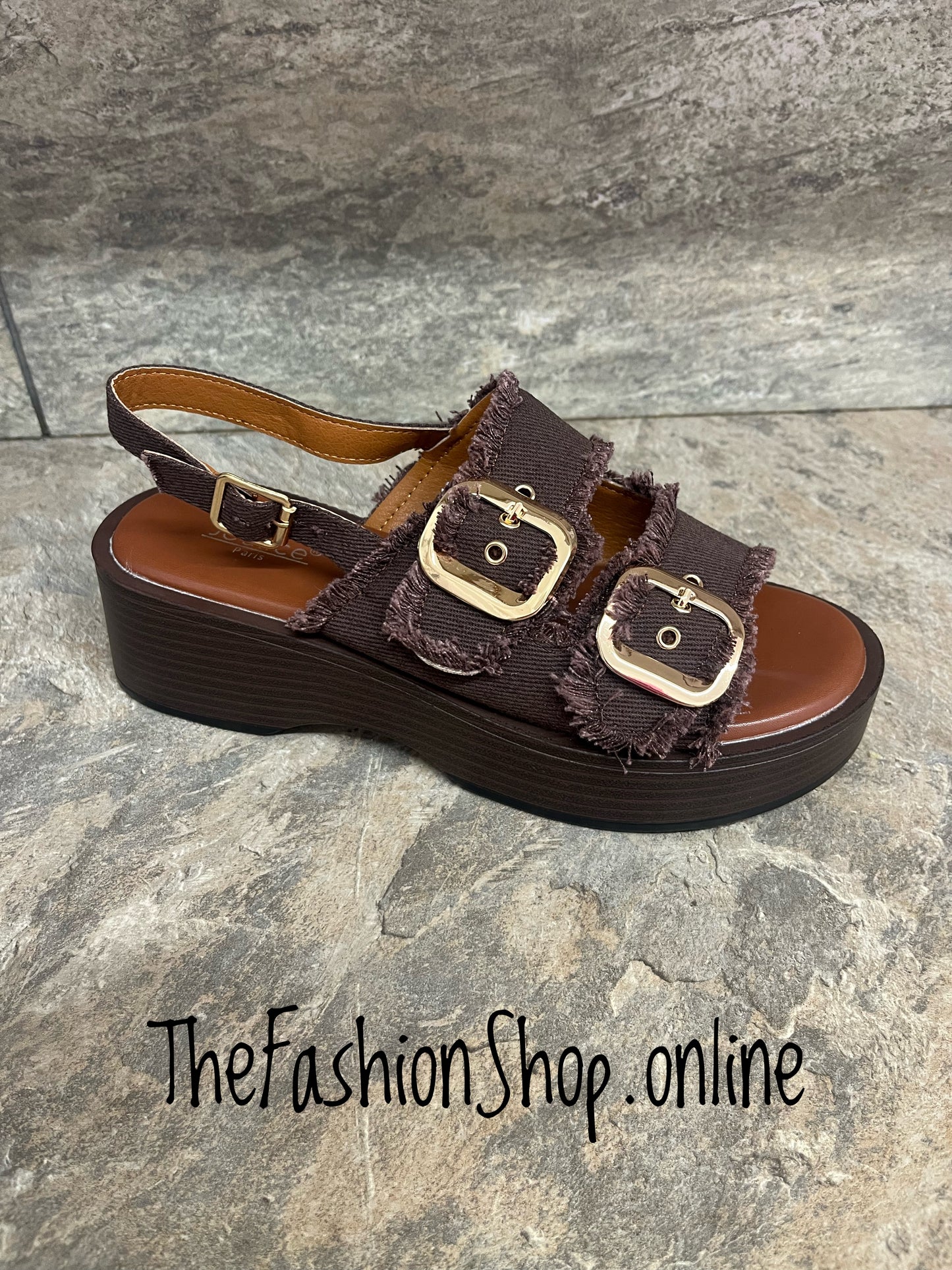 Charlie brown chunky buckle sandals sizes 3-8 (36-41)