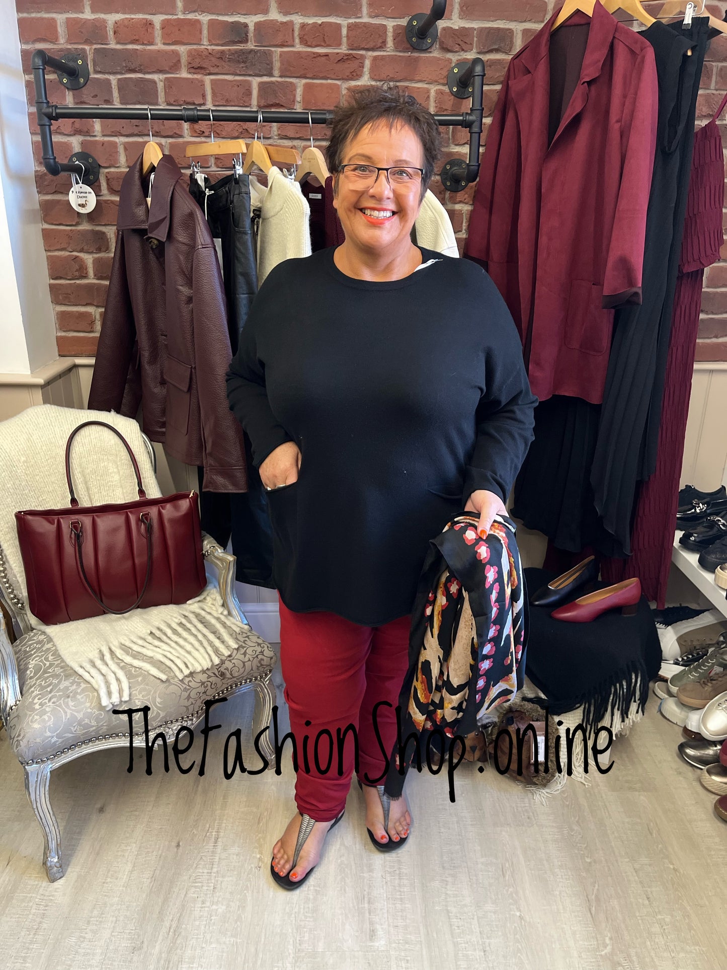 Madison black fine knit jumper 12-20