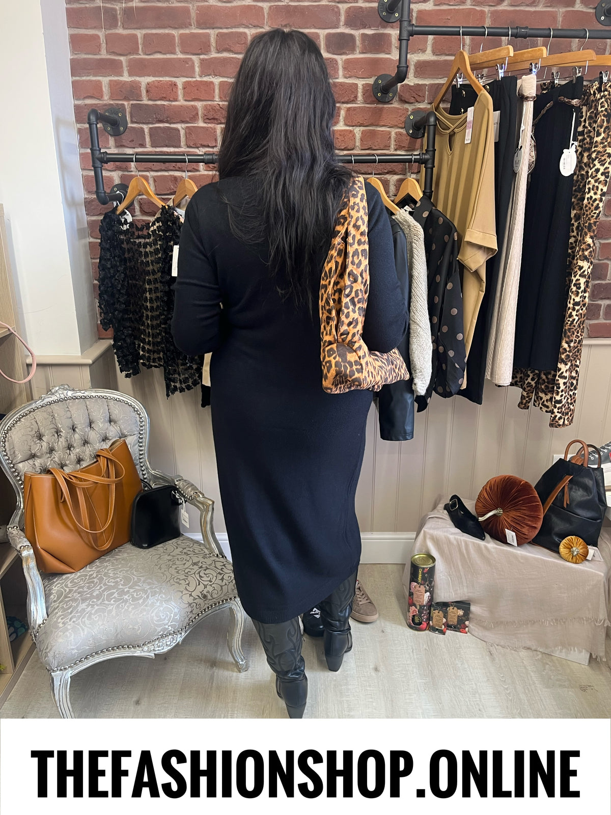 Olivia black cashmere mix jumper dress sizes 12-14 and 16-18
