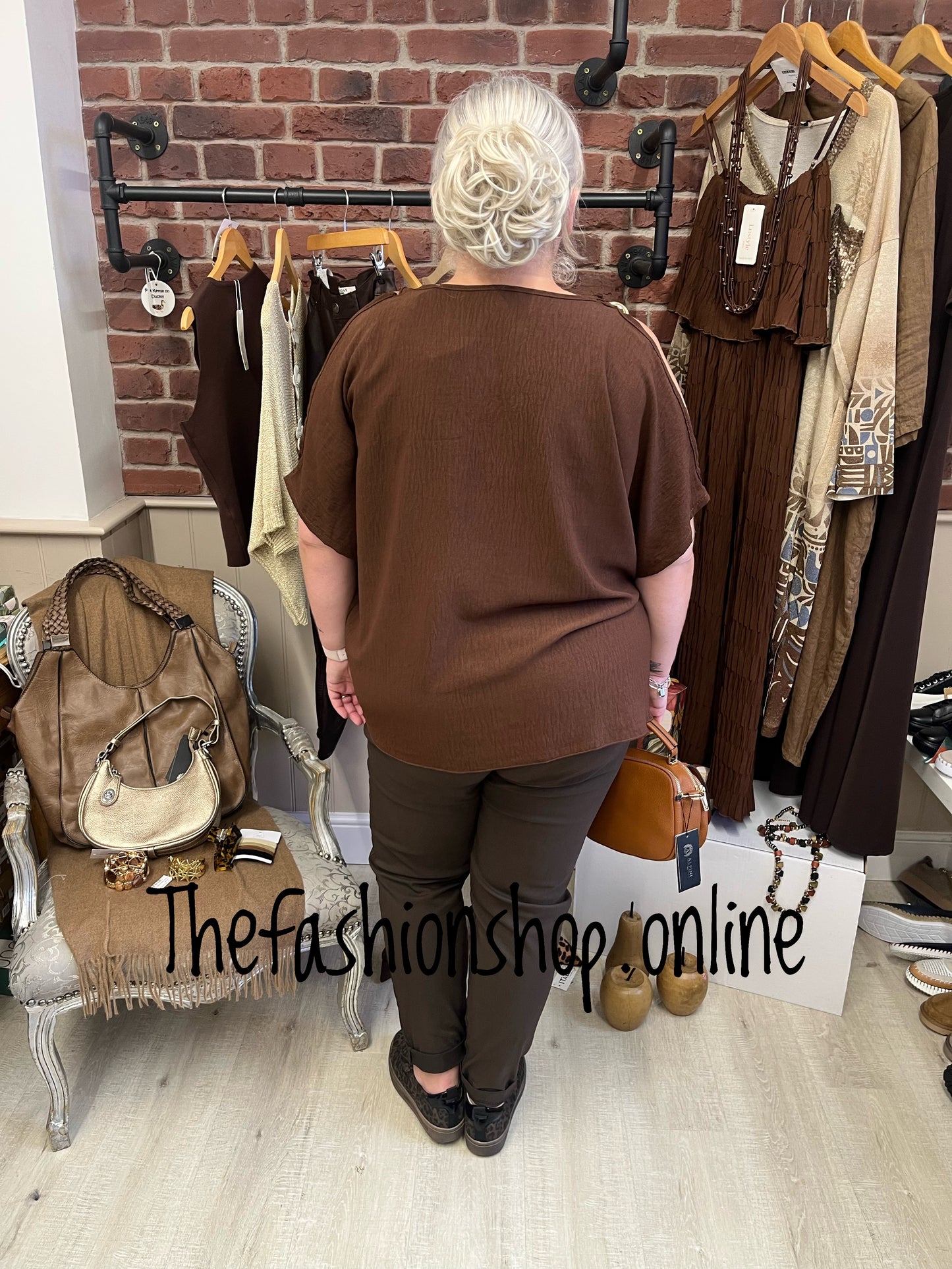 Sienna brown cold shoulder top 12-18