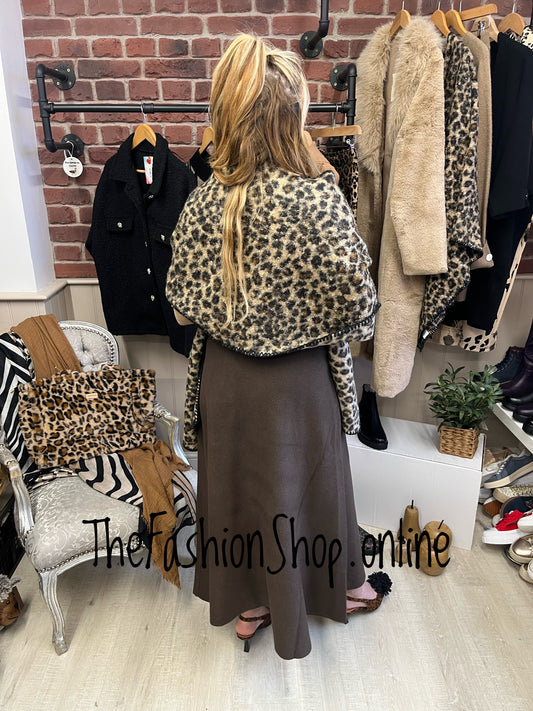 Leopard print boucle scarf