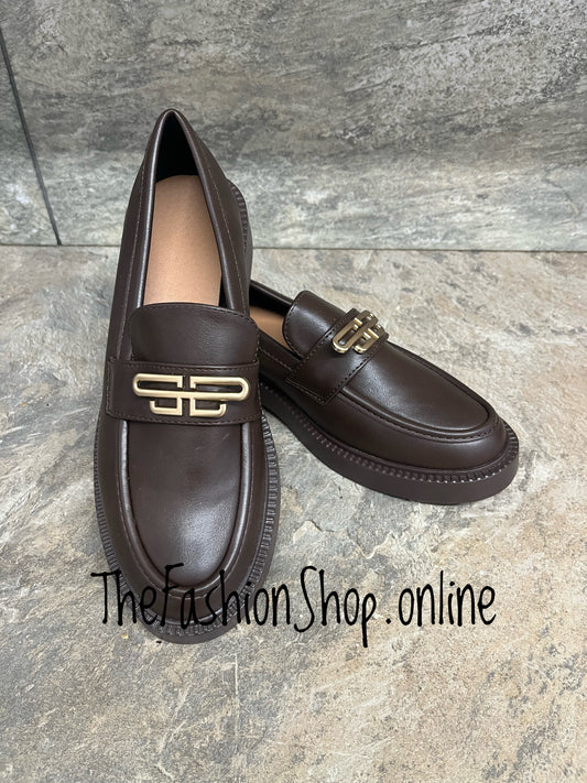Abigail brown faux leather loafer sizes 3-8 (36-41)