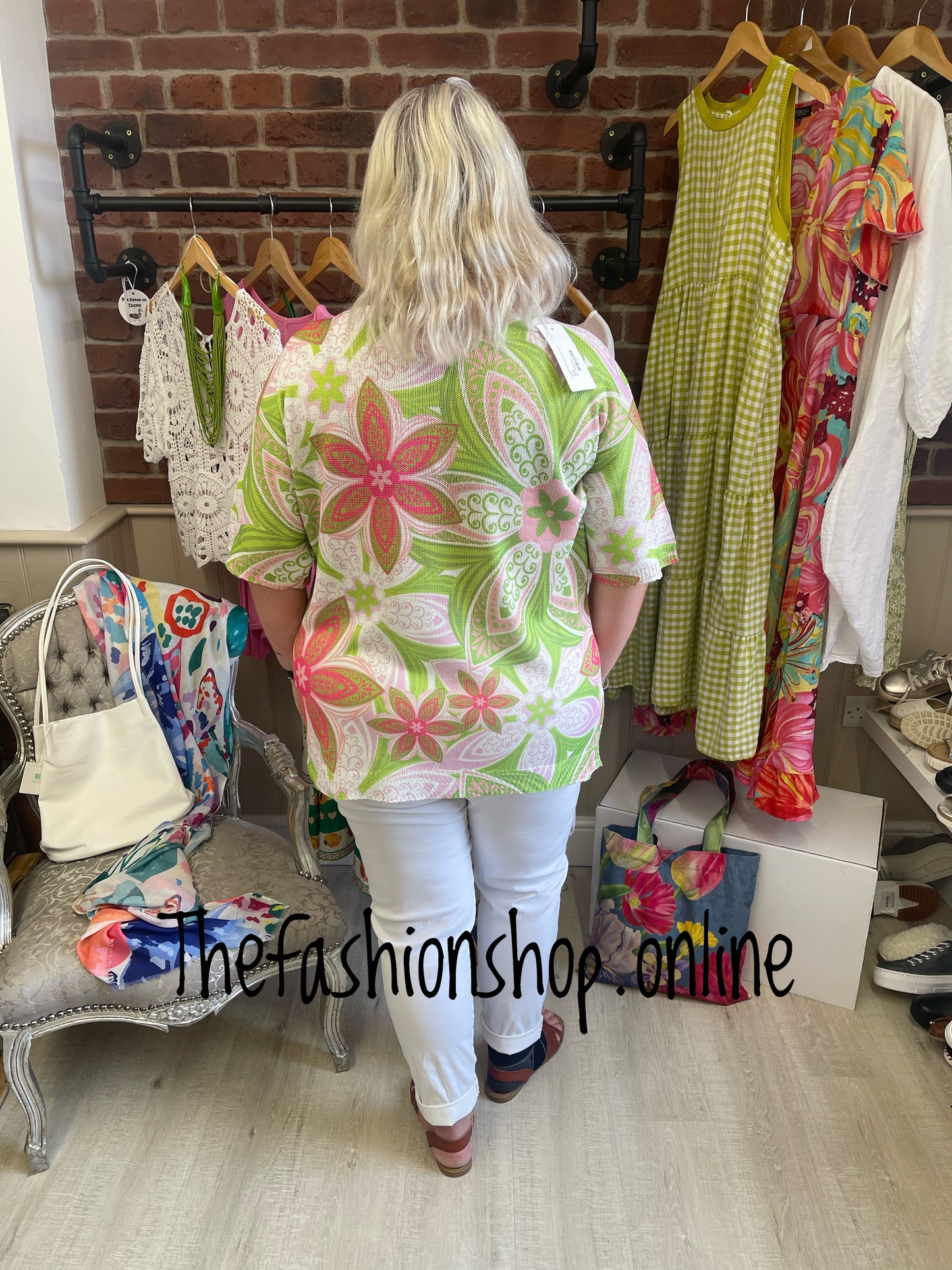 Heather exotic top lime and pink 16-22