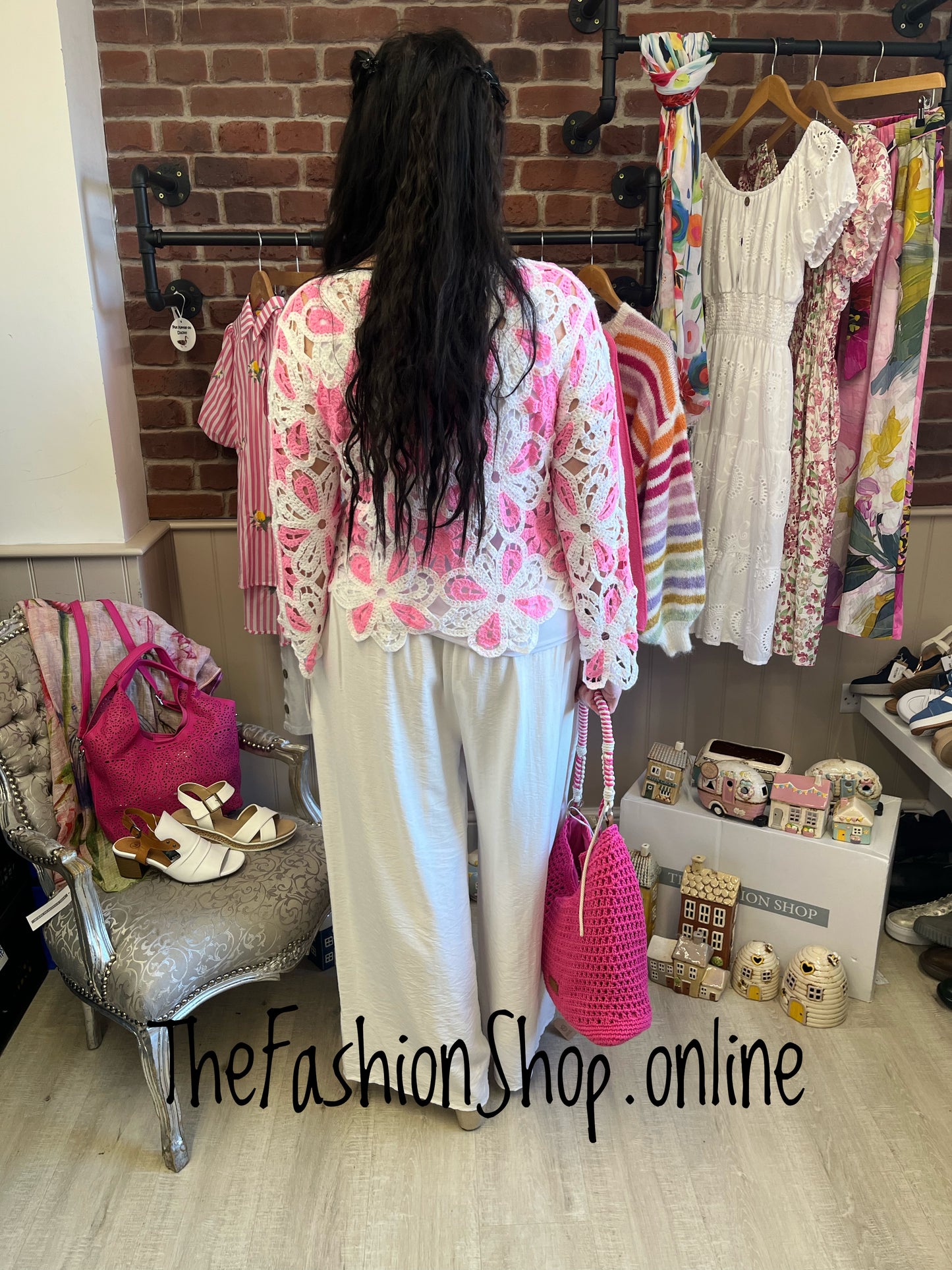 Sandy pink and white crochet layering top 10-16