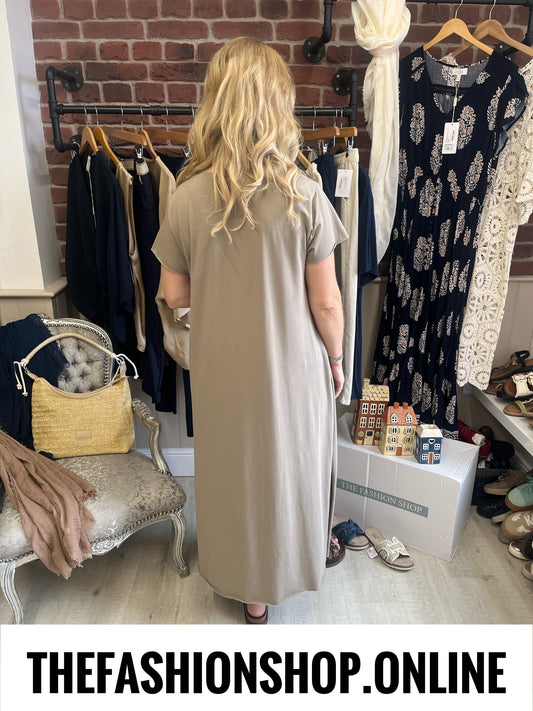 Julieta mocha dress with side splits 10-16