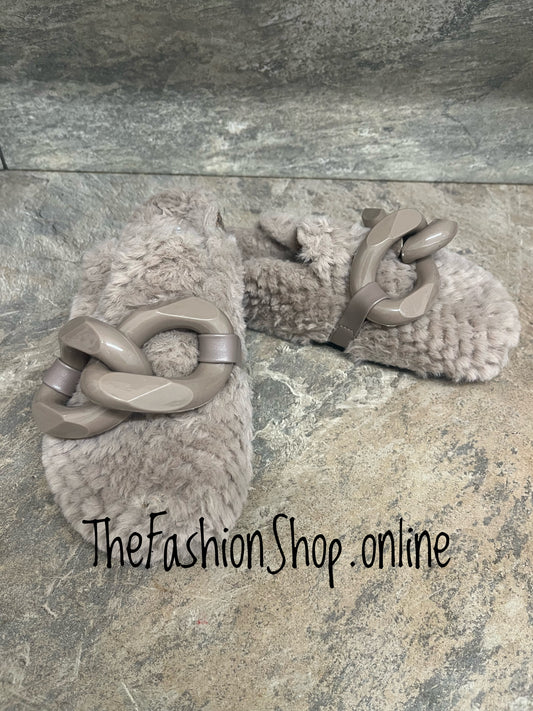 Eden faux fur taupe mule sizes 3-8 (36-41)