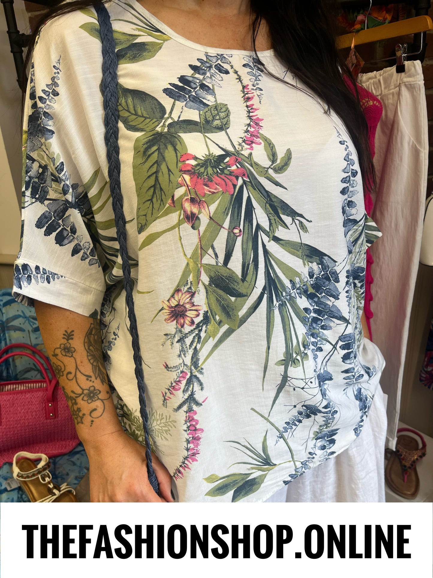 Sinitta white fern print top 18-24