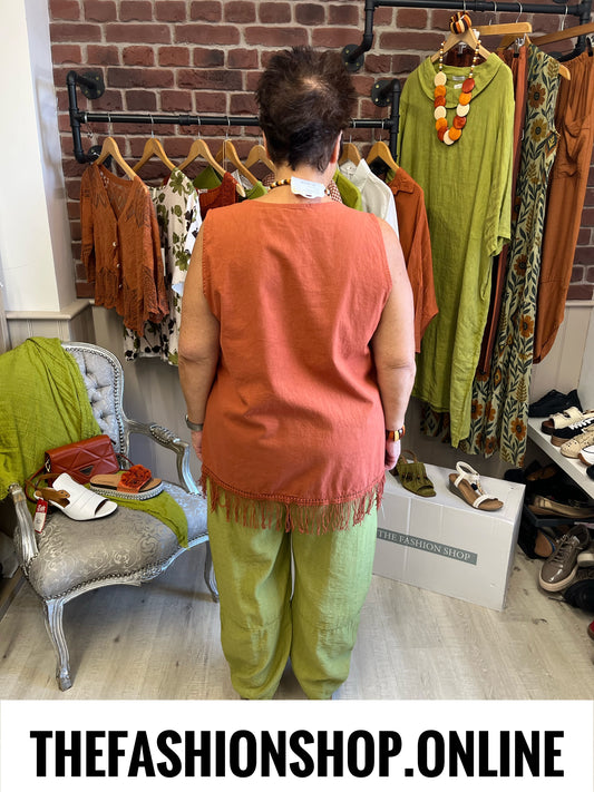 Saskia cinnamon linen mix tassel top 16-20