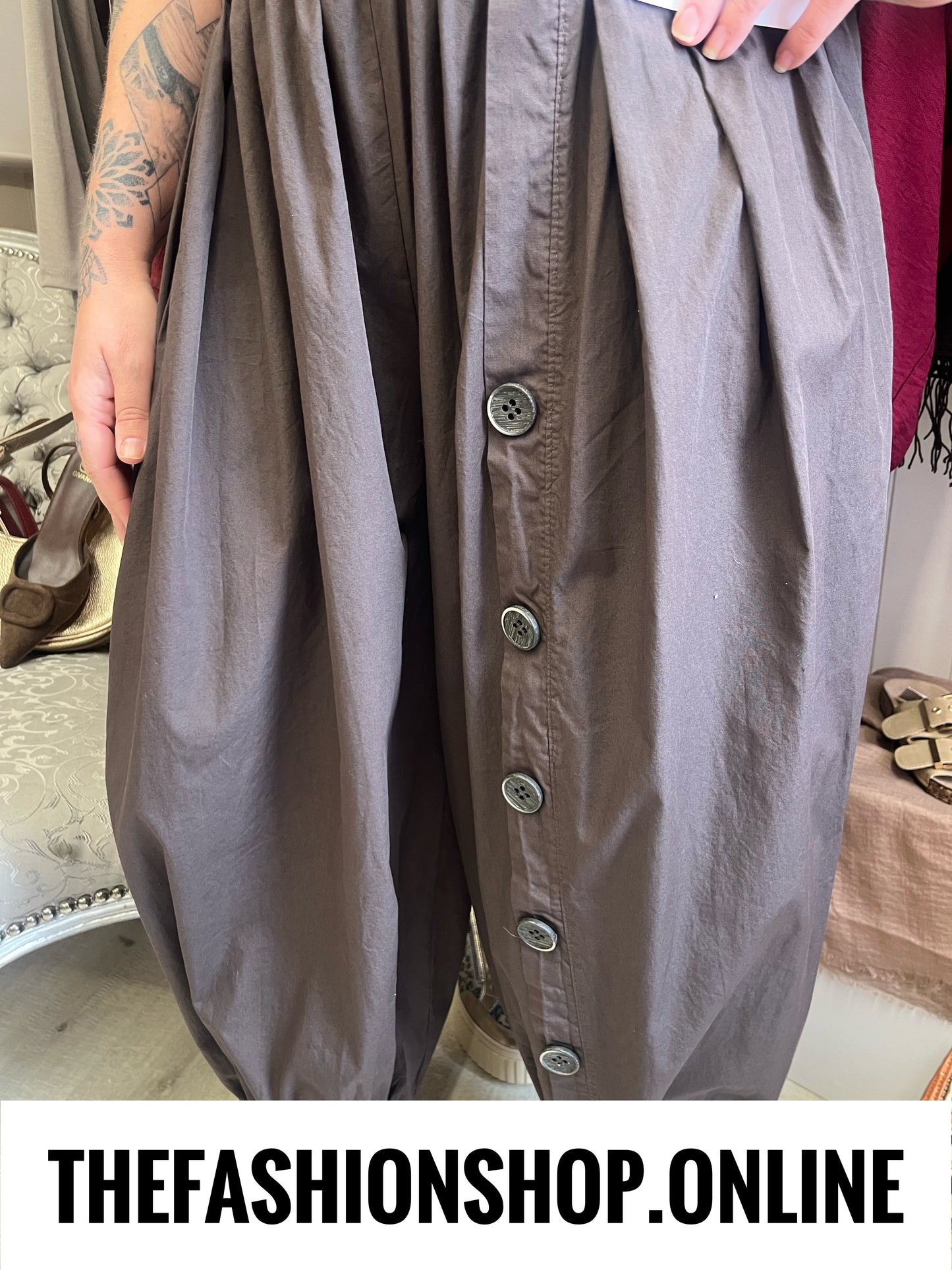 Gina brown cropped button trousers 8-16