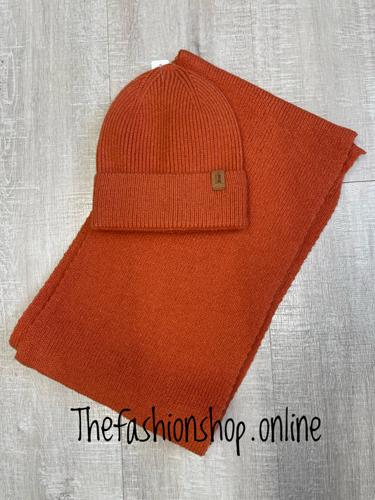 Huddy's Ribbed Scarf and Hat Gift Set - Burnt Orange