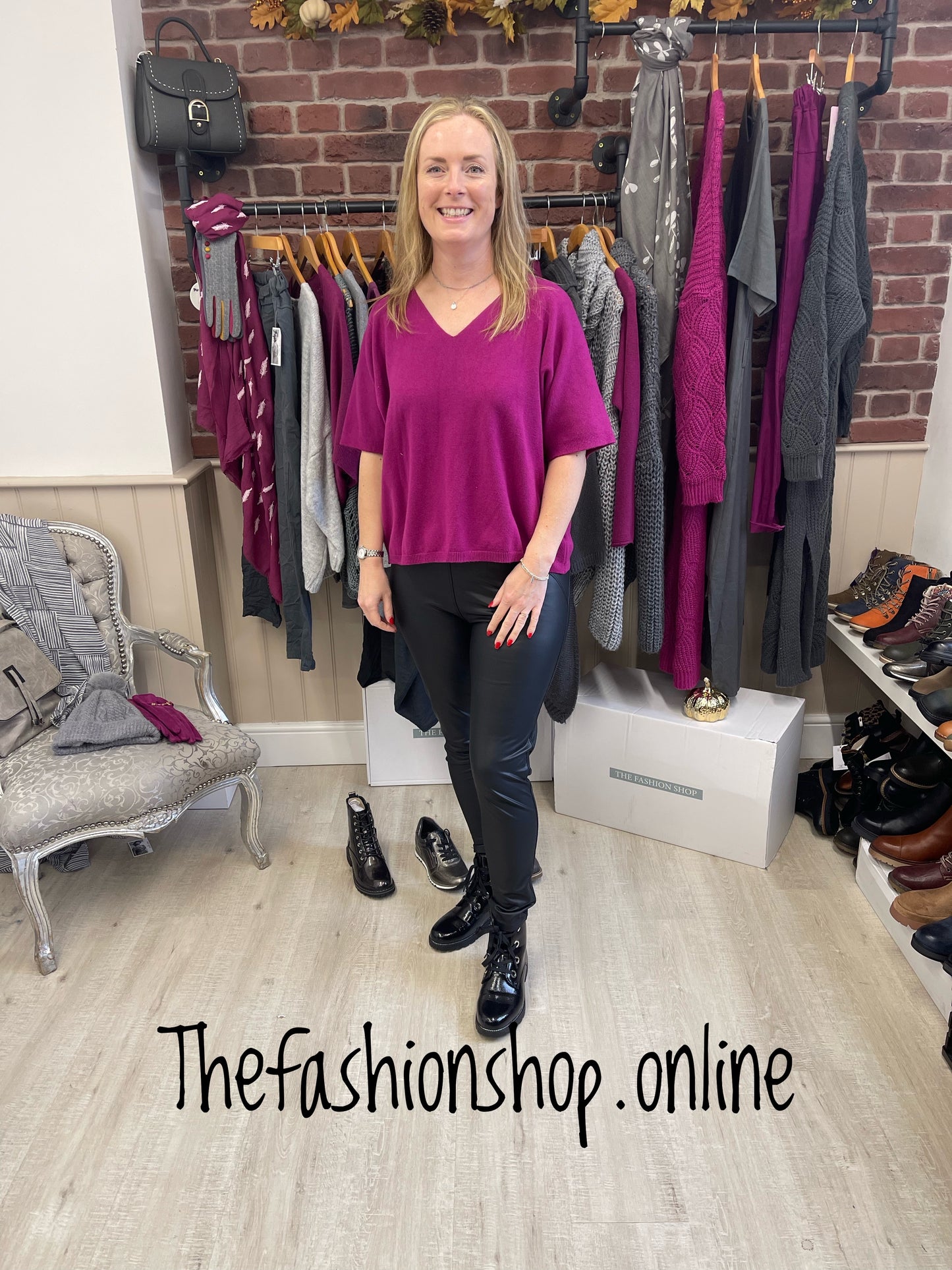 Magenta fine knit short sleeve top 12-18