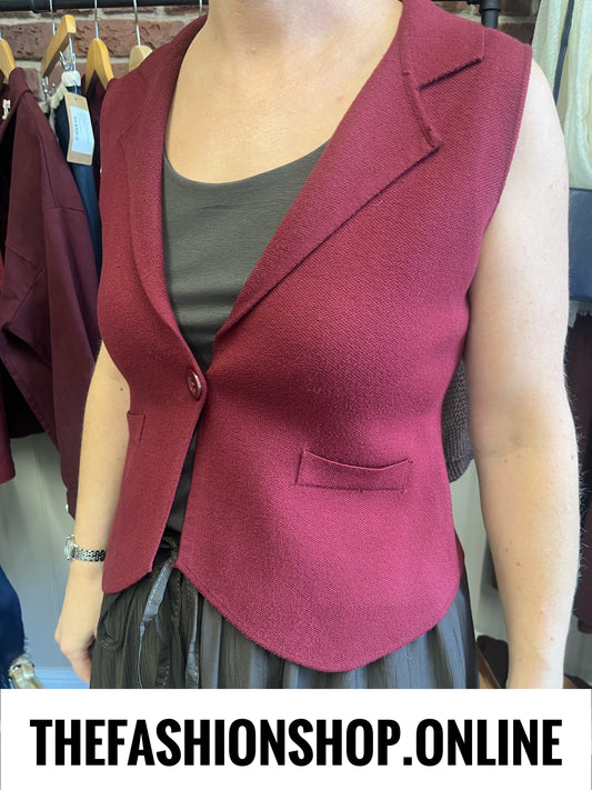 Maria wine knitted waistcoat 8-12